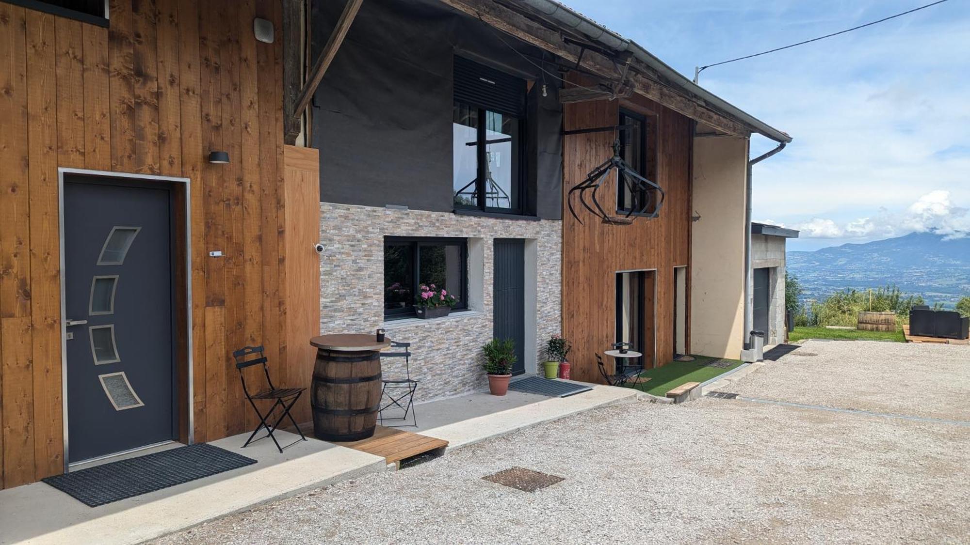 Domaine De La Griffe - Chambres D'Hotes "Roche Parnal" La Roche-sur-Foron Exterior foto